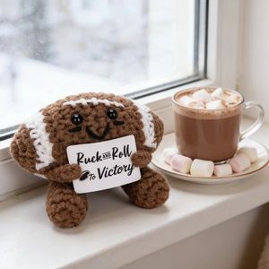 Kit DIY Fait Main : Poupée Crochet Positive – Cadeau Football pour Pères, Collègues, Hommes & Femmes – Présent d'<span class=keywords><strong>Anniversaire</strong></span> de Soutien Émotionnel - Product Image 6