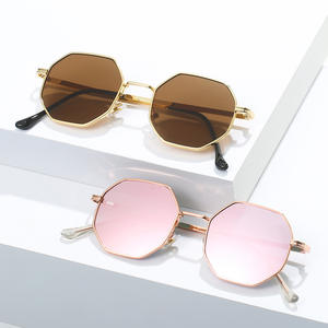 DL GLASSES Unique Polygon Hombres Mujeres Vintage Small Octagon Metal Sun Gafas UV400 Luxury Brand Gafas De Sol - Product Image 1