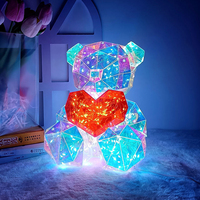 Articles cadeaux originaux 2025, ours en boîte LED rouge brillant coloré fait à la main, matériau PET, forme de dessin animé, décoration de la maison, Saint-Valentin