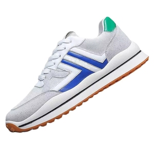 รองเท้าวิ่งผู้ชายแฟชั่นใหม่ น้ำหนักเบา ระบายอากาศได้ดี รองเท้ากีฬาแบบผูกเชือก พื้นรองเท้าแบบหนานุ่ม ผ้าตาข่าย เหมาะสำหรับเดินเล่น ฤดูร้อน ฤดูใบไม้ร่วง - Product Image 5