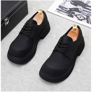 Zapatos Casuales de Hombre Negros con Suela Gruesa, Parte Superior de Cuero Genuino, que Aumentan la Altura, para Todas las Temporadas, Tendencia de Moda para Exteriores - Product Image 1