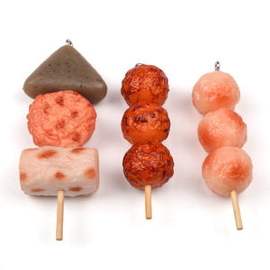 Miniatura de fábrica de pinchos de barbacoa japonesa para juego de comida, accesorios de llavero con colgante de carne y huevo para mochila escolar y llavero de coche - Product Image 2