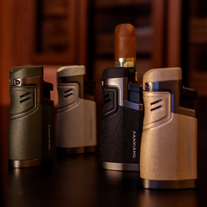 Herramienta de accesorios de cigarro portátil de diseño moderno con encendedor de antorcha de cuatro llamas decorativo - Product Image 4