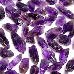 GEMKORA Améthyste brute 50 carats, cristaux naturels violets pour la fabrication de bijoux, chaîne de perles, sertissage, pierres précieuses irrégulières en vrac - Product Image 1