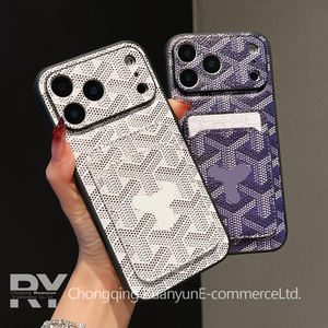 Étui de téléphone en cuir de luxe <span class=keywords><strong>avec</strong></span> fentes pour cartes, protection intégrale antichoc, design premium pour iPhone 17 Pro – Vente en gros usine - Product Image 3