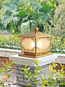 Lampe de pilier étanche pour l'extérieur Lampe de tête de colonne à énergie solaire Lumières extérieures noires Lumières de colonne de cour modernes - Product Image 4