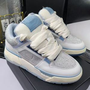 Chaussures de sport en maille à lacets de marque classique de designer - Chaussures décontractées tendance et élégantes pour hommes et femmes de haute qualité - Product Image 5