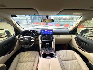 Toyota <span class=keywords><strong>Land</strong></span> <span class=keywords><strong>Cruiser</strong></span> (Importado) Modelo 2022 3.3T Versión Oriente Medio Transmisión Automática en Existencia para Entrega Inmediata - Product Image 4