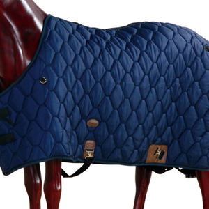 Tappeto equino equestre di fabbrica professionale per equitazione coperta per cavallo stabile trapuntata personalizzata - Product Image 4