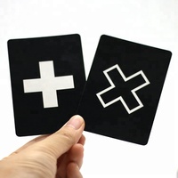 Jeu de cartes personnalisé sur mesure avec boîte étanche durable, incluant logo et emballage personnalisés