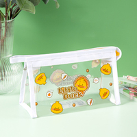 Étui à crayons transparent en PVC imprimé de dessin animé avec fermeture éclair pochette en plastique transparent 20*8*12cm pour les filles dans les écoles et les bureaux