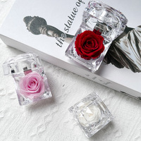 Vente en gros 2026 – Coffret cadeau moderne de roses éternelles pour la Saint-Valentin et la Fête des Mères avec écran LED, longue durée de vie (3-5 ans)