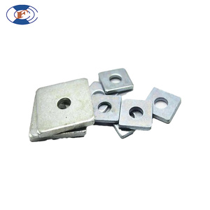 <span class=keywords><strong>Rondelles</strong></span> <span class=keywords><strong>plates</strong></span> carrées de dimension standard HF pour une adaptation universelle aux applications de fixation sur bois, métal et autres matériaux. - Product Image 1