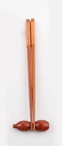 Vente en gros de baguettes pointues japonaises à usage domestique d'hôtel Vaisselle à la mode Bûches antidérapantes en bois - Product Image 6