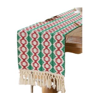 Chemin de table brodé élégant, motif de cœurs rouges et blancs, tissu en polyester lavable pour salon et salle à manger - Product Image 3