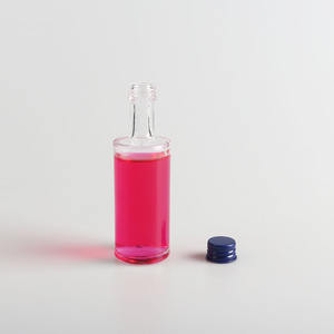 ขวดแก้วใส่แอลกอฮอล์ขนาดเล็ก50มล. ทันสมัยพร้อมฝาเกลียวสำหรับใช้ในเตกีล่า - Product Image 1