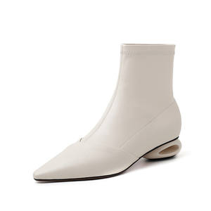 Botines de tacón grueso, modernos, versátiles y elegantes, de media caña, para otoño e invierno. - Product Image 6