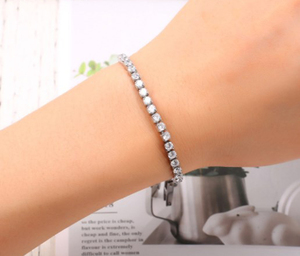 Pulsera de Tenis Clásica de Gran Venta con Circonita Cúbica de 3 mm en Acero Inoxidable de 6.5 a 7.5 Pulgadas - Product Image 3