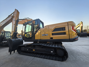รถขุดตีนตะขาบจีนรุ่นใหม่ XE215G พร้อมอะไหล่เครื่องยนต์และเกียร์ รับประกัน 1 ปี ขาย - Product Image 5