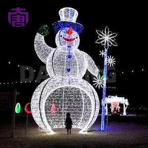 Estatua de muñeco de nieve navideño LED 3D para exteriores, para uso comercial, decoración de paisajes y festivales. - Product Image 3