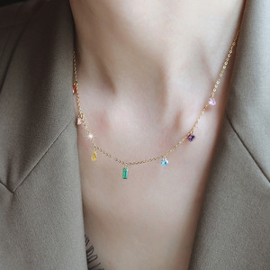 Chaîne de clavicule Diamant Arc-en-ciel Rêve <span class=keywords><strong>d</strong></span>'<span class=keywords><strong>une</strong></span> <span class=keywords><strong>Nuit</strong></span> <span class=keywords><strong>d</strong></span>'<span class=keywords><strong>Été</strong></span> en Acier Titane, Luxe Léger Français, Anti-ternissement et Polyvalente - Product Image 2