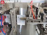 Machine de remplissage et de scellage de liquides pour masques faciaux cosmétiques, acceptant la personnalisation OEM et les étiquettes privées VIPPAI VPD400