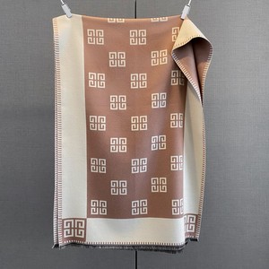 Bufanda de invierno con estampado de poliéster grueso para fiesta de Otoño/Invierno - Product Image 2