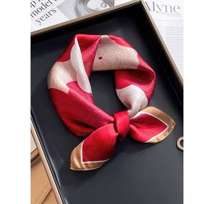 <span class=keywords><strong>Foulard</strong></span> carré <span class=keywords><strong>en</strong></span> polyester YX de 35 pouces avec imprimé floqué, texture soyeuse, pour toutes les saisons - Product Image 1