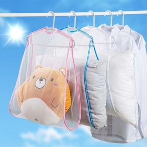 Sac de séchage suspendu en filet respirant anti-chute avec fermeture éclair pour oreillers, coussins, jouets en peluche et séchage au soleil sur balcon - Product Image 1