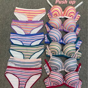 Set di biancheria intima da donna a strisce arcobaleno russo Sexy Cross-Border piccolo grande petto raccoglitore reggiseno e breve produttori all'ingrosso - Product Image 3