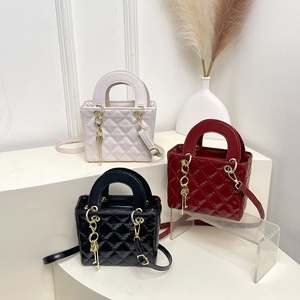 Bolso de Mano Acolchado Cuadrado Pequeño para Mujer, Estilo Coreano Retro Casual, con Correa Única y Cierre de Cremallera, Tipo Bandolera - Product Image 4