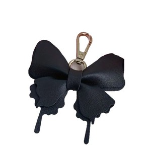 Cross-border spot PU leather bow keychain pendant ornament, fresh and colorful butterfly-shaped <b>bag</b> <b>charm</b> - Product Image 5