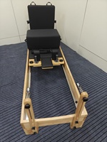 Pilates-Reformer mit Eichenholzkernbett und Pilates-Basisbett MIT KOREA SPRING-Federung, ultrafeinem Leder und EVA-Unterstützung
