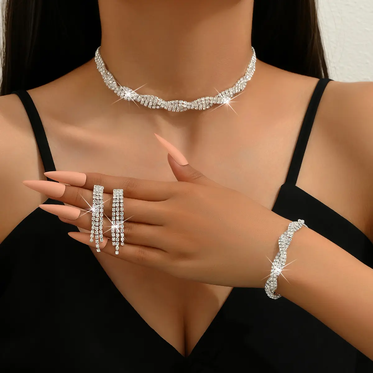 Conjunto de duas peças de vestido de noiva popular na Europa e nos Estados Unidos, brincos com colar de água e diamantes