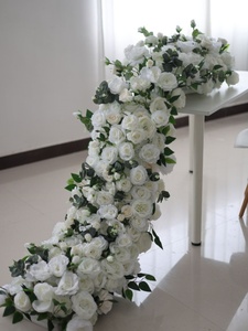 Guirlande <span class=keywords><strong>de</strong></span> fleurs <span class=keywords><strong>de</strong></span> <span class=keywords><strong>table</strong></span> à manger en fausse soie rangée <span class=keywords><strong>de</strong></span> fleurs personnalisées, <span class=keywords><strong>chemin</strong></span> <span class=keywords><strong>de</strong></span> fleurs artificielles roses blanches pour décor d'événement <span class=keywords><strong>de</strong></span> <span class=keywords><strong>mariage</strong></span> - Product Image 5