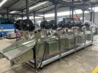 Industriële machine voor het reinigen, drogen en verwerken van verse groenten en fruit, inclusief koudelucht droger.