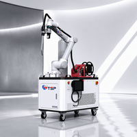 Robot de soudage collaboratif pour la fabrication d'équipements de transport ferroviaire avec gestion intelligente des processus