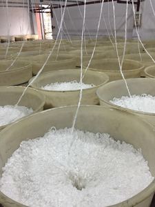 Fibra de Polipropileno Cruda Blanca Larga Ondulada para Filtro de Suciedad Grasa en Concreto, Ecológica y Protectora - Product Image 4