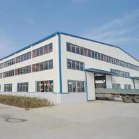 Atelier préfabriqué en structure légère en acier, bâtiment industriel personnalisé avec charpente en acier et service de conception