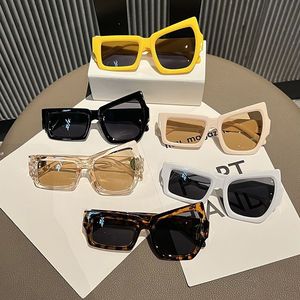 Gafas de Sol con Marco Cuadrado Irregular, Lentes a Prueba de Explosiones, Estilo Urbano, Gafas de Sol de Moda para Mujer - Product Image 1