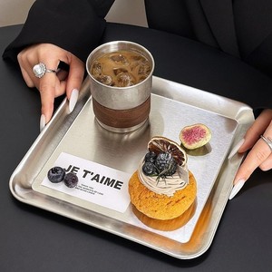 Vassoio Rettangolare in Acciaio Inossidabile per Caffè e Dessert, Piatto Ondulato per Caffè Pour-Over, Torte e Esposizione Pasticceria per Tè Pomeridiano - Product Image 5