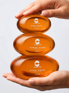 Ensemble de trois sphères en <span class=keywords><strong>cristal</strong></span> K9 couleur ambre, trophée personnalisé, cadeau d'anniversaire, décoration de table gravée personnalisée - Product Image 4