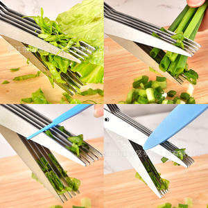 Ciseaux de cuisine multi-couches en acier inoxydable Yangjiang pour légumes et herbes, outil de coupe à 5 couches, manche bleu-noir - Product Image 1