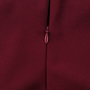 Elegante Mini Abito Rosso da Donna in Raso di Alta Qualità, Sexy con Stampa Digitale, Motivo Tinta Unita, Spalle Scoperte, Vestito da Club e Cerimonia, Senza Schienale - Product Image 5