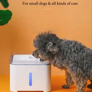 Fontaine à eau automatique pour chat et chien 2L avec filtre à triple action