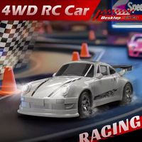 Coche de Carreras a Control Remoto KF20 2025, Escala 1:64, Tracción en las Cuatro Ruedas, Alta Velocidad, Simulación de Carreras de Escritorio, 2.4G, Juguetes de Modelo para Niños