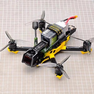 Elica da Corsa FPV HQProp T3.5X2.5X3 a Tre Pale da <span class=keywords><strong>3</strong></span>,5 Pollici con Attacco a T - PC Resistente agli Urti per Micro Droni ad Alte Prestazioni - Product Image 3
