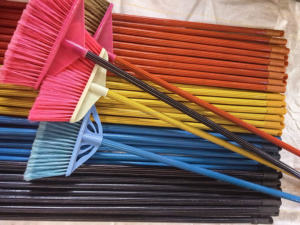 Balai à long manche à <span class=keywords><strong>prix</strong></span> d'usine, poils en PP, pour le nettoyage des sols de la maison et du jardin - Product Image 3