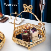 Support à gâteau en métal doré rond européen avec décoration d'arc Nouveau design réutilisable pour les fournitures de mariage ou de fête d'anniversaire