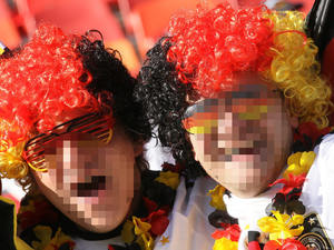 Nuoxin <strong>Cheap</strong> Price Accept Custom Different Country Flag Color Football Fans PET Chemical Fiber Explosion <strong>Wig</strong> for Party Decor - Product Image 5